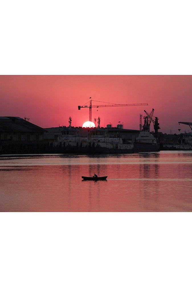 6102c234c6401_ATARDECER EN EL PUERTO ASUNCIÓN.JPG